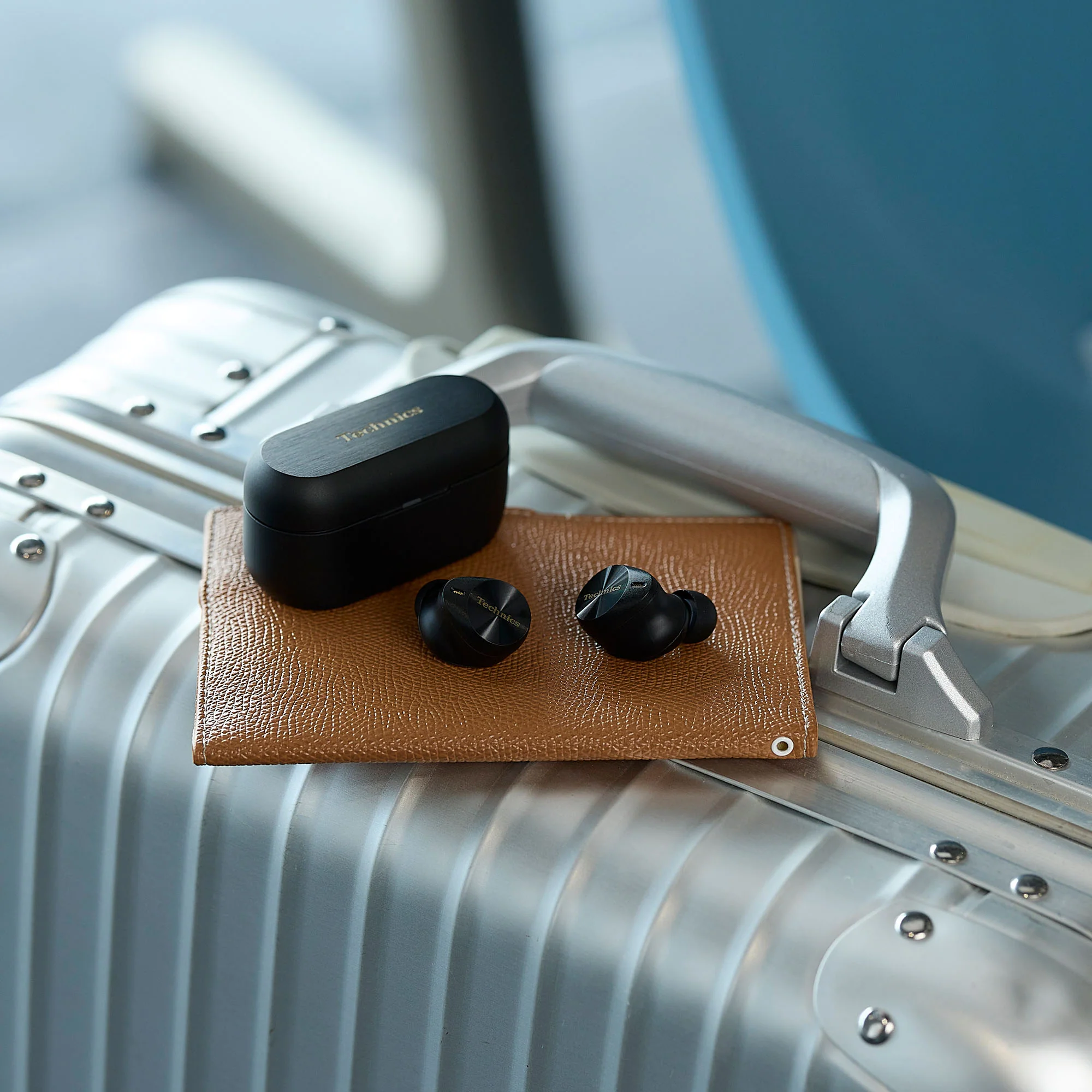 Premium Hi-Fi True Wireless Earbuds with Noise Cancelling EAH-AZ80 - Image 9