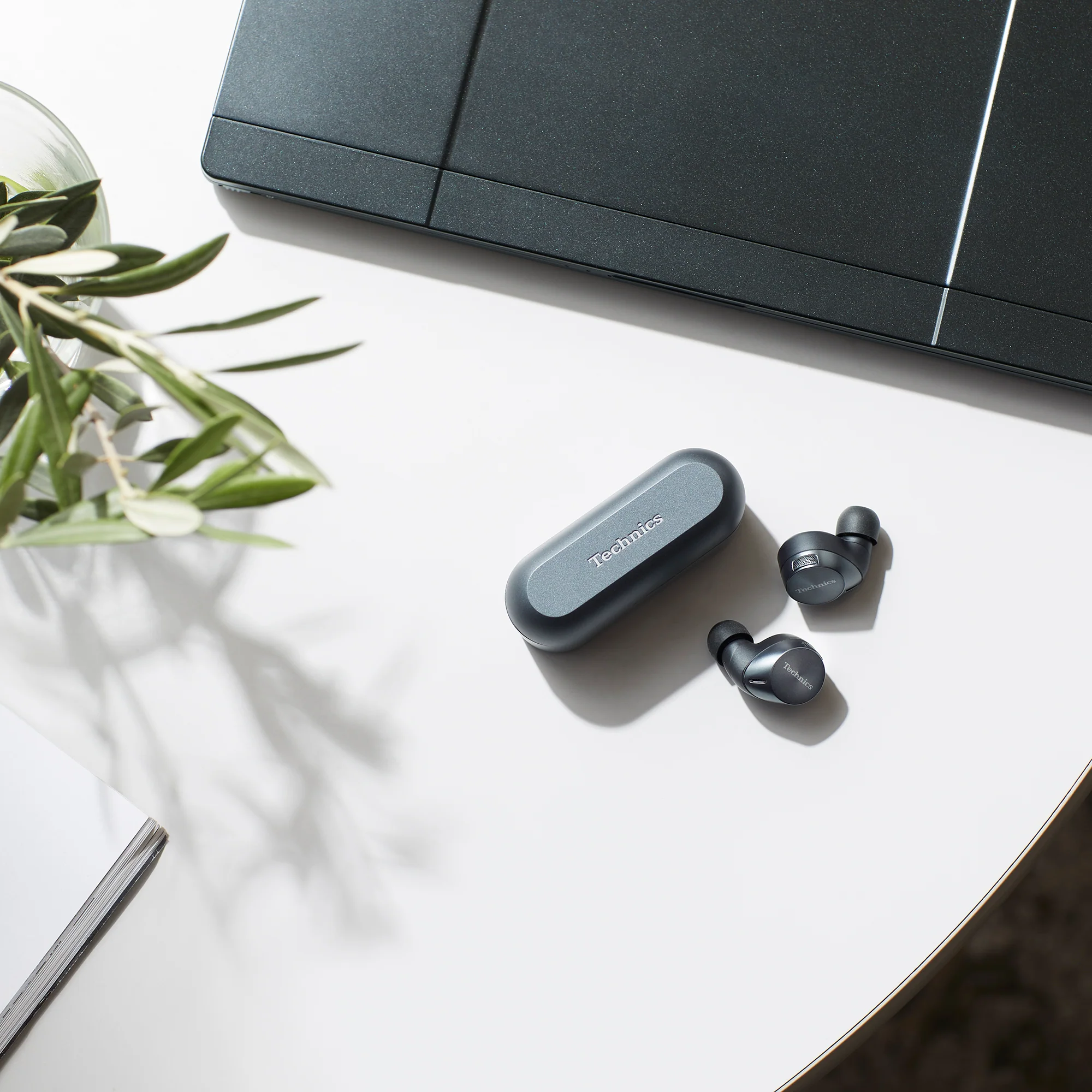 Hi-Fi True Wireless Earbuds I with Noise Canceling EAH-AZ60 - Image 10